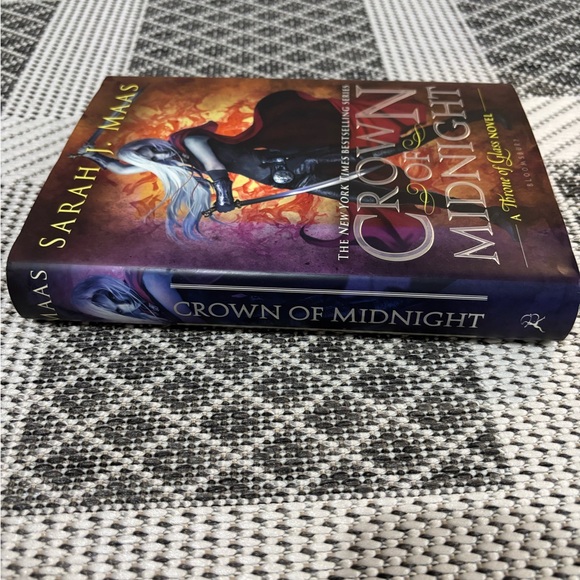 OOP Crown of Midnight Book by Sarah J. Maas - Picture 3 of 7